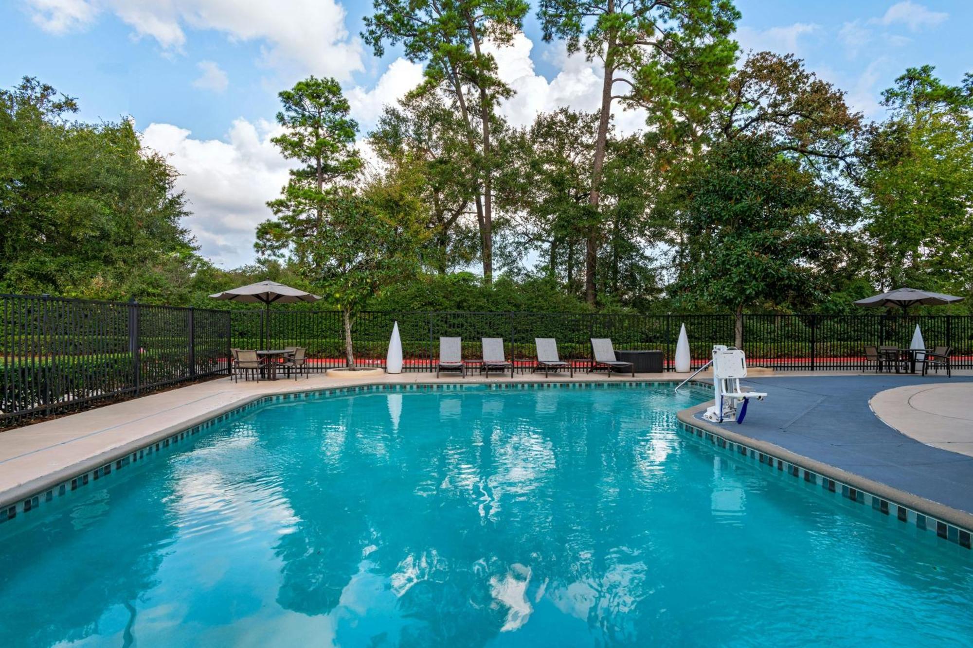 Springhill Suites By Marriott Houston The Woodlands Exterior photo