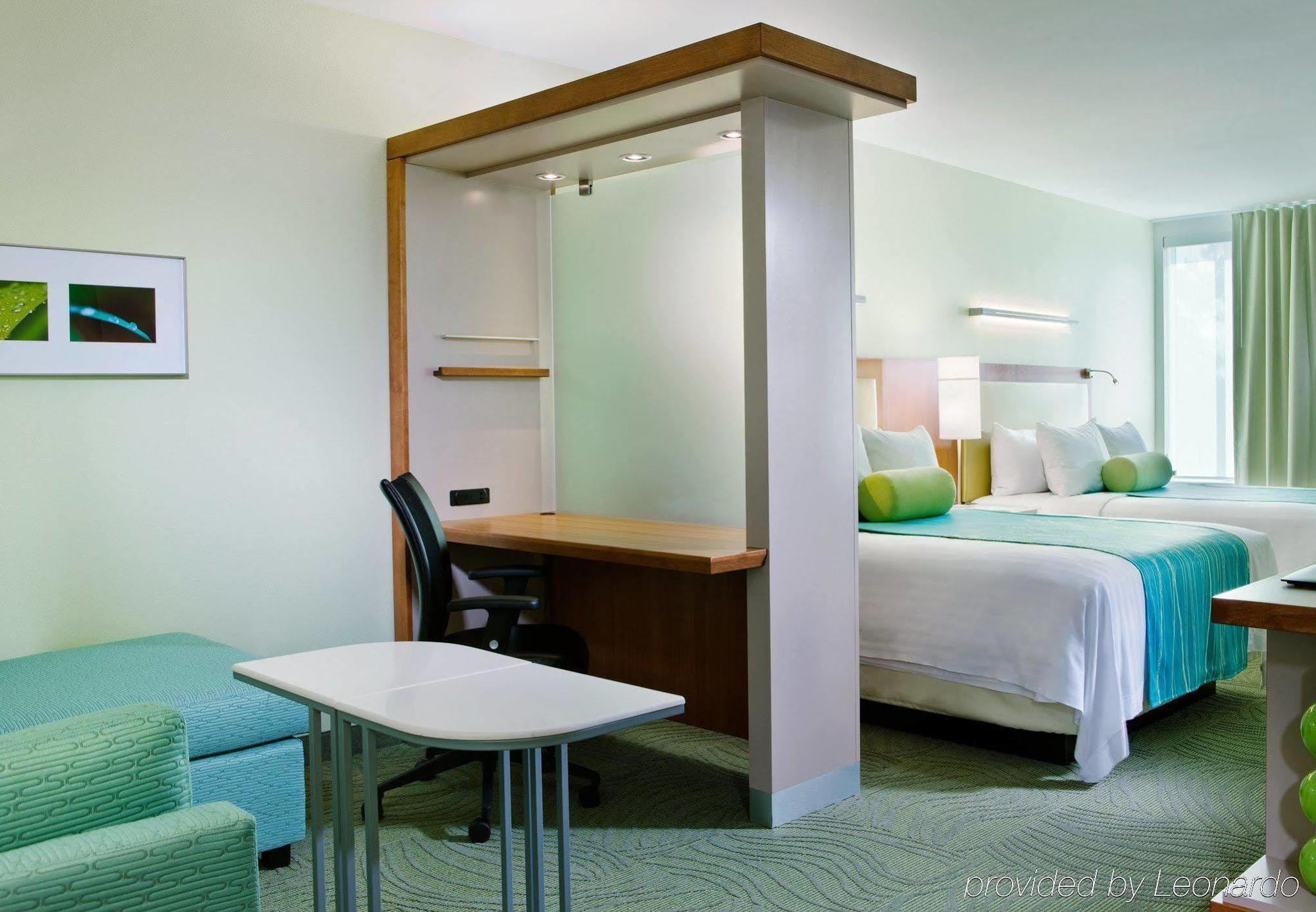 Springhill Suites By Marriott Houston The Woodlands Exterior photo